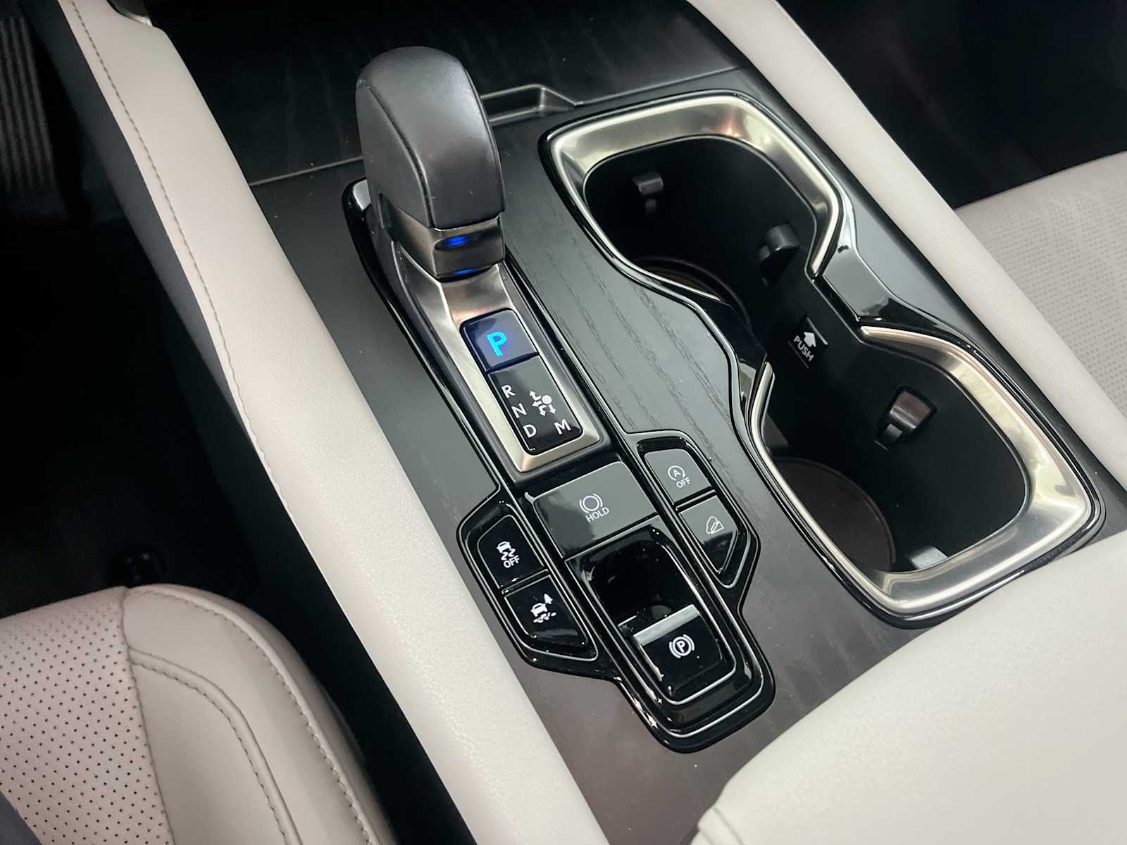 Thumbnail: 2023 Lexus RX - 27