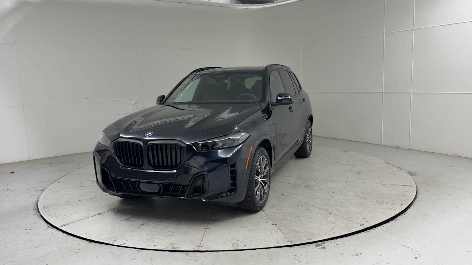 Thumbnail: 2026 BMW X5 - 6