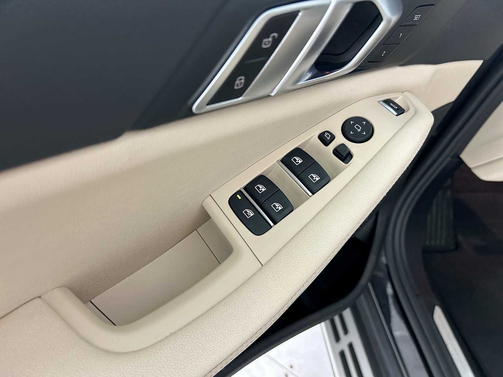 Thumbnail: 2022 BMW X5 - 15