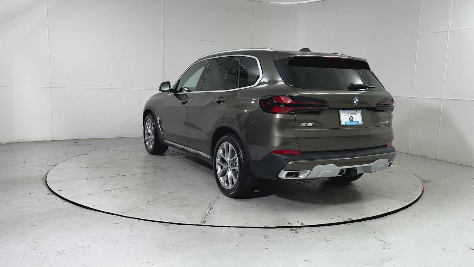 Thumbnail: 2026 BMW X5 - 3