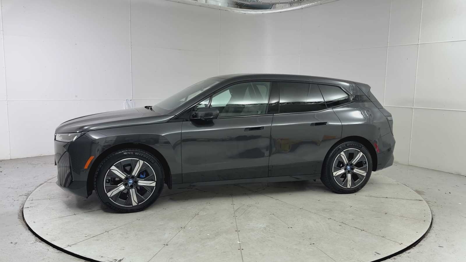 Thumbnail: 2024 BMW iX - 7