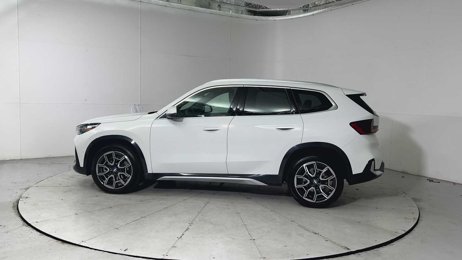 Thumbnail: 2025 BMW X1 - 5