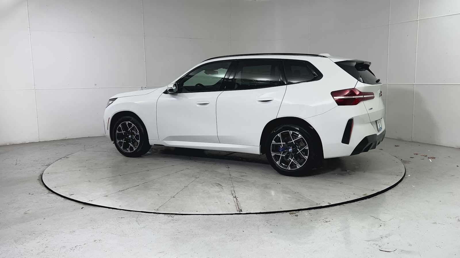 Thumbnail: 2026 BMW X3 - 4