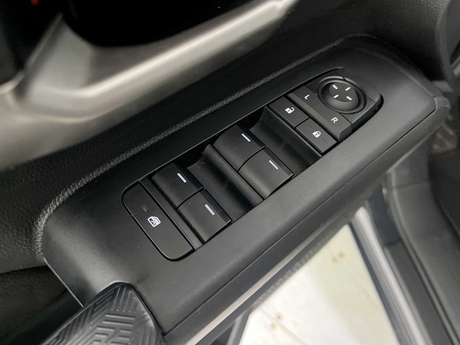 Thumbnail: 2024 Toyota Tacoma - 15