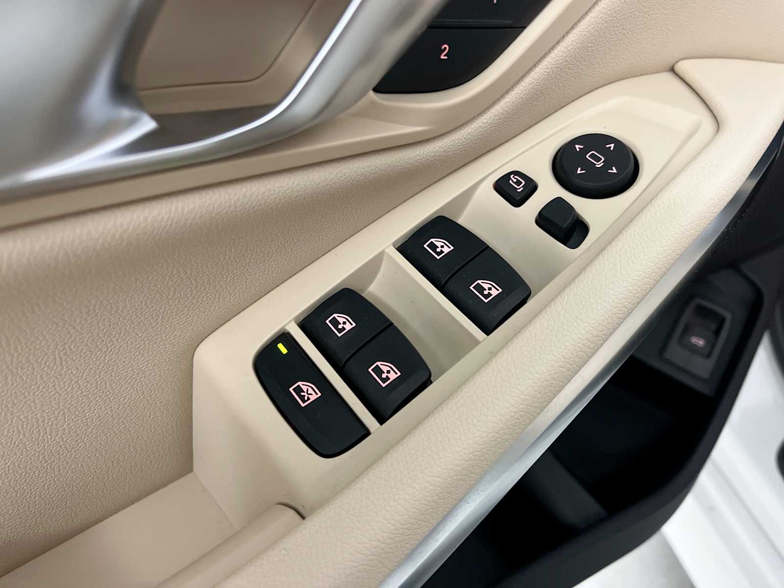 Thumbnail: 2019 BMW 3 Series - 15