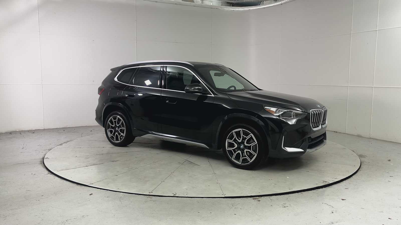 Thumbnail: 2025 BMW X1 - 8