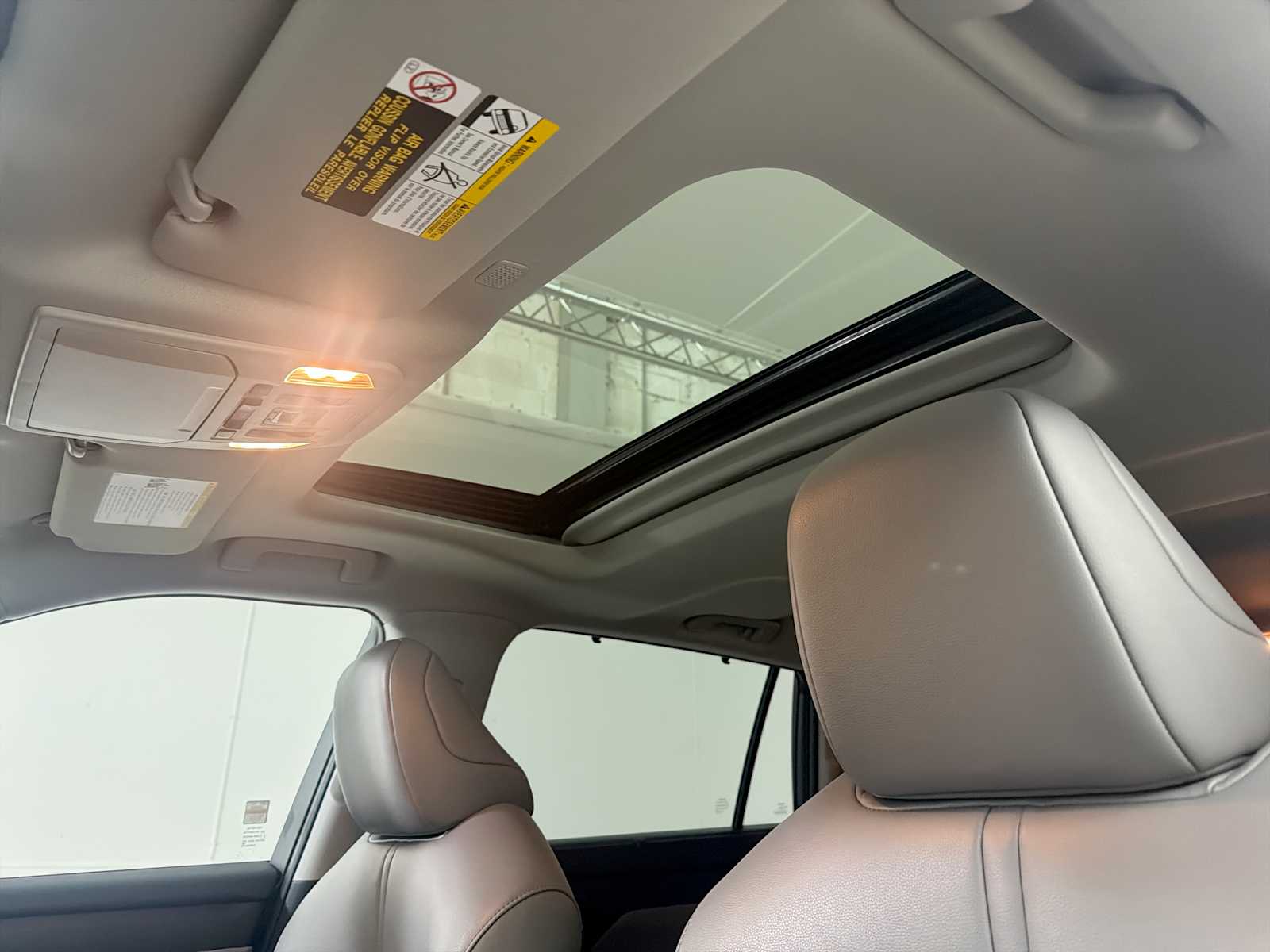 Thumbnail: 2022 Toyota Highlander - 16