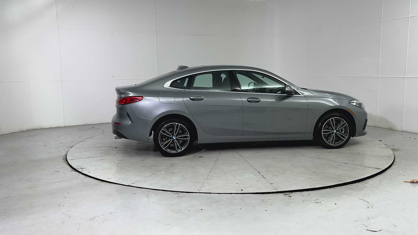 Thumbnail: 2024 BMW 2 Series - 9