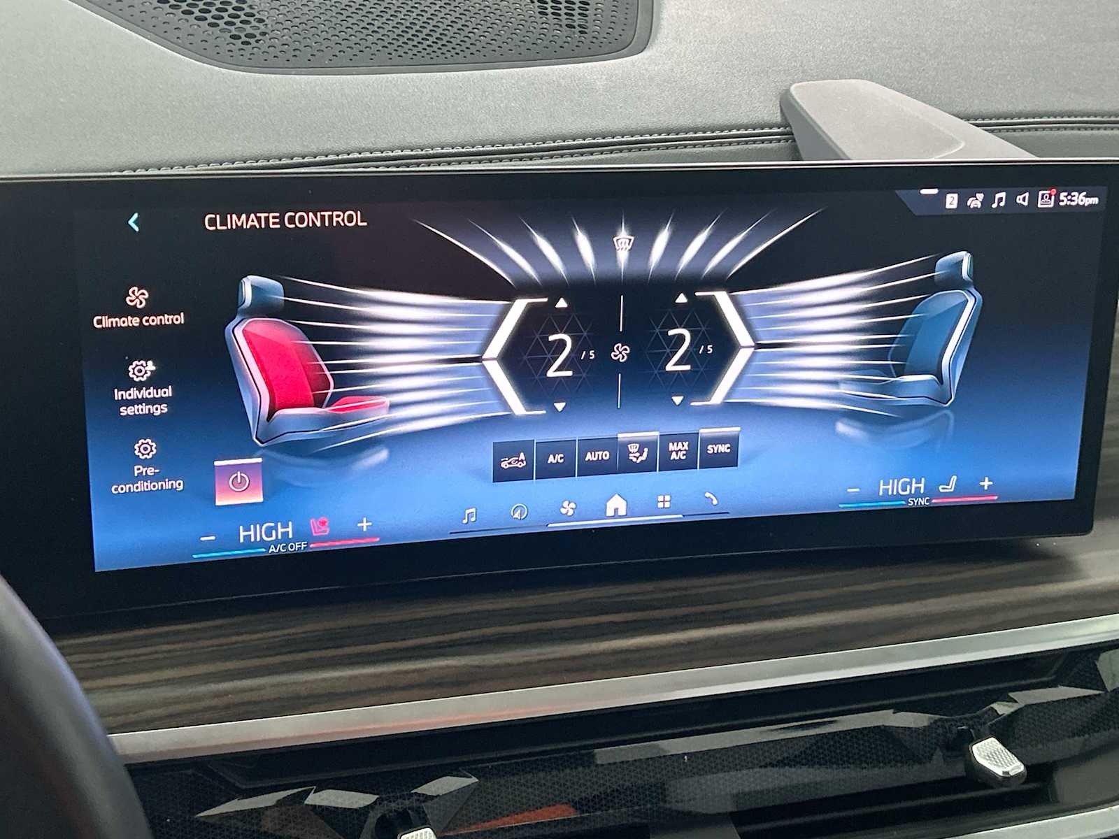 Thumbnail: 2024 BMW X5 - 17