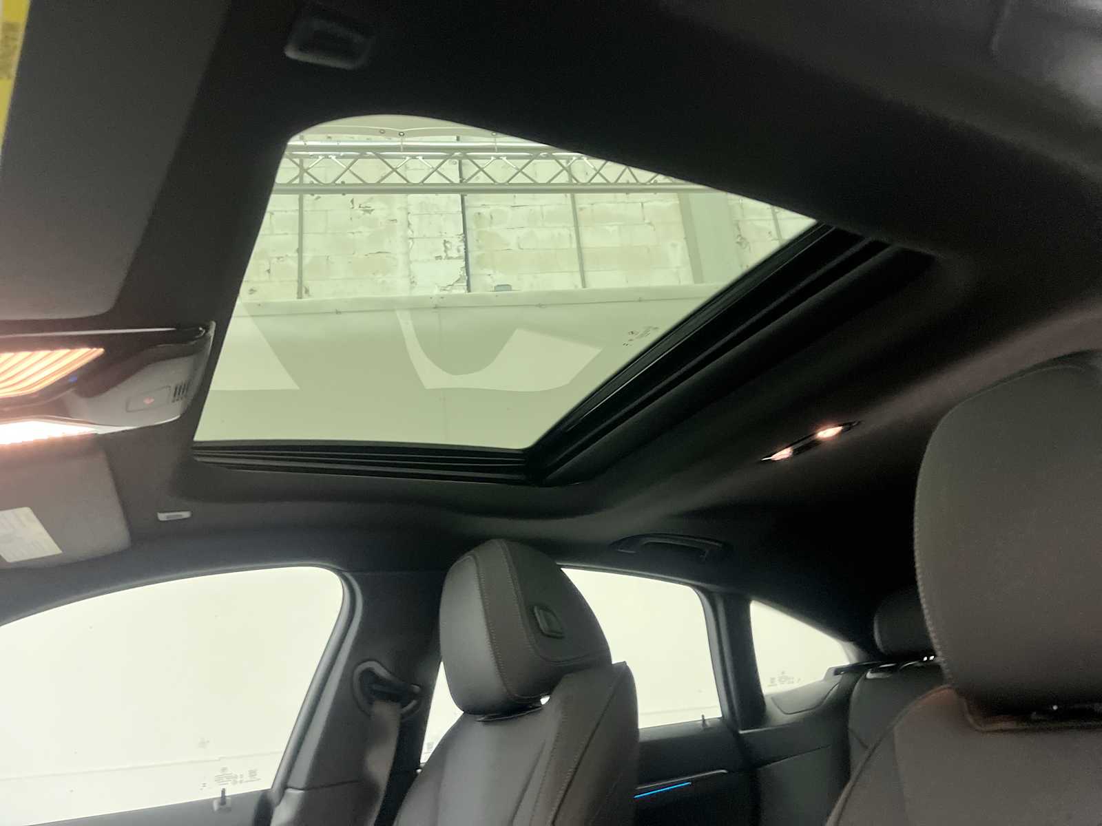 Thumbnail: 2026 BMW i4 - 22