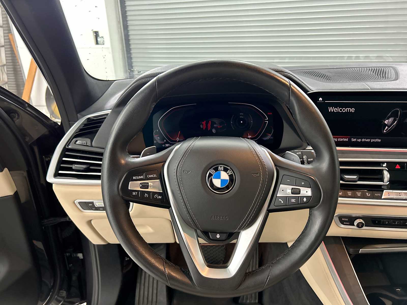 Thumbnail: 2022 BMW X5 - 11