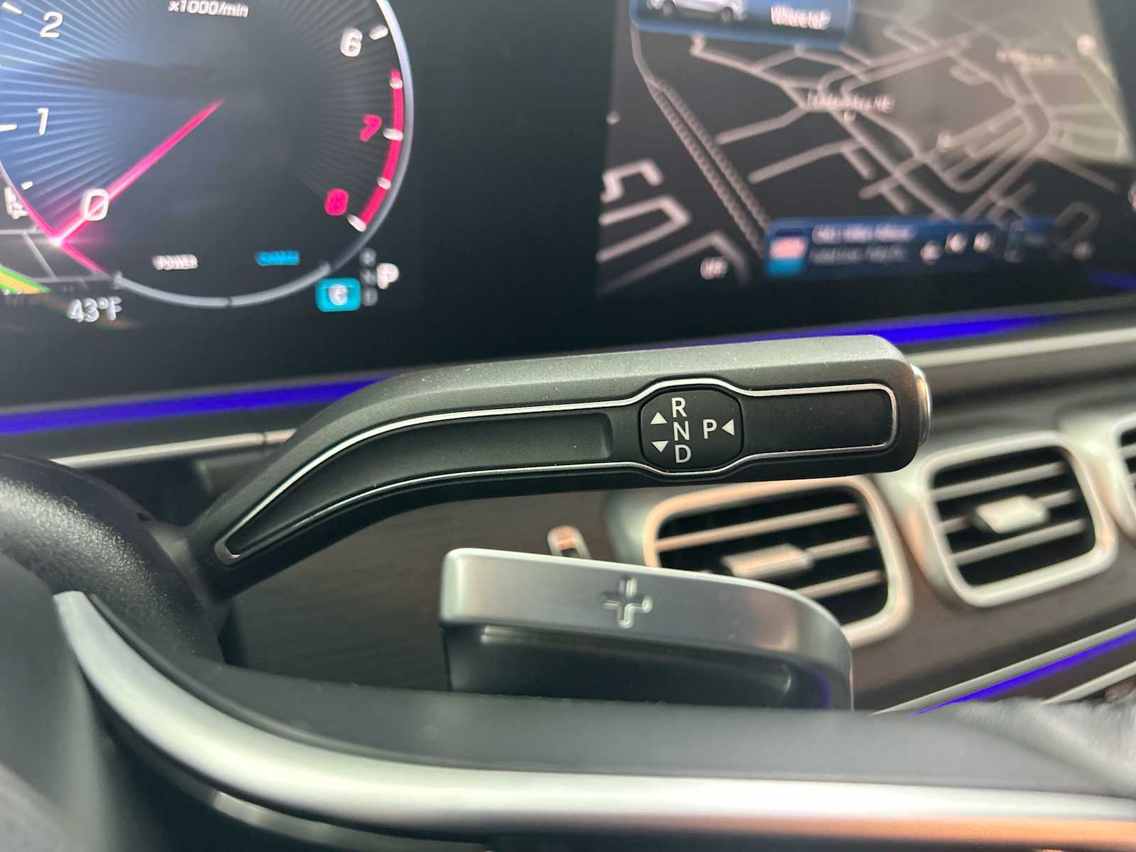 Thumbnail: 2025 Mercedes-Benz GLE - 22