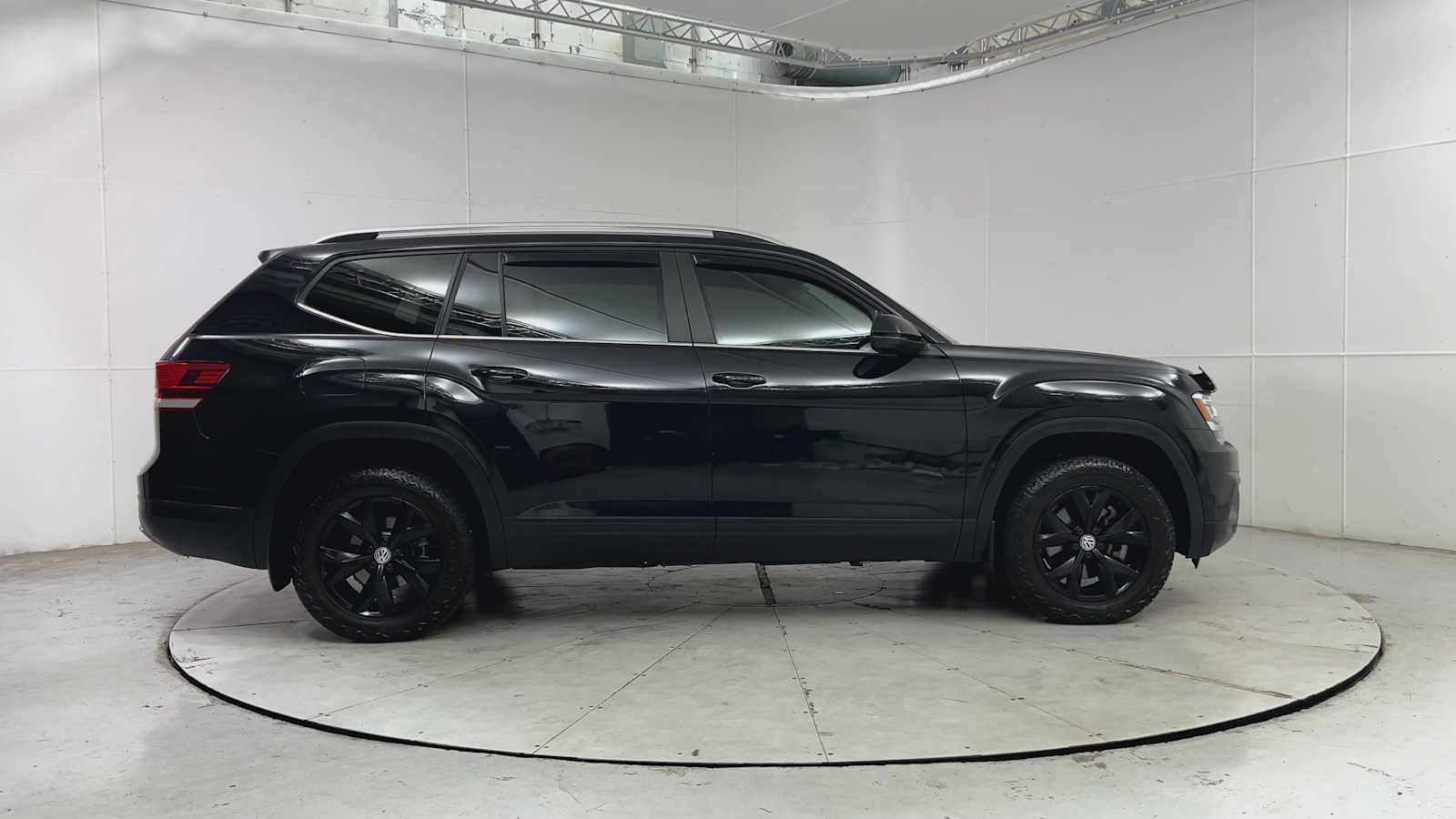 Thumbnail: 2018 Volkswagen Atlas - 9