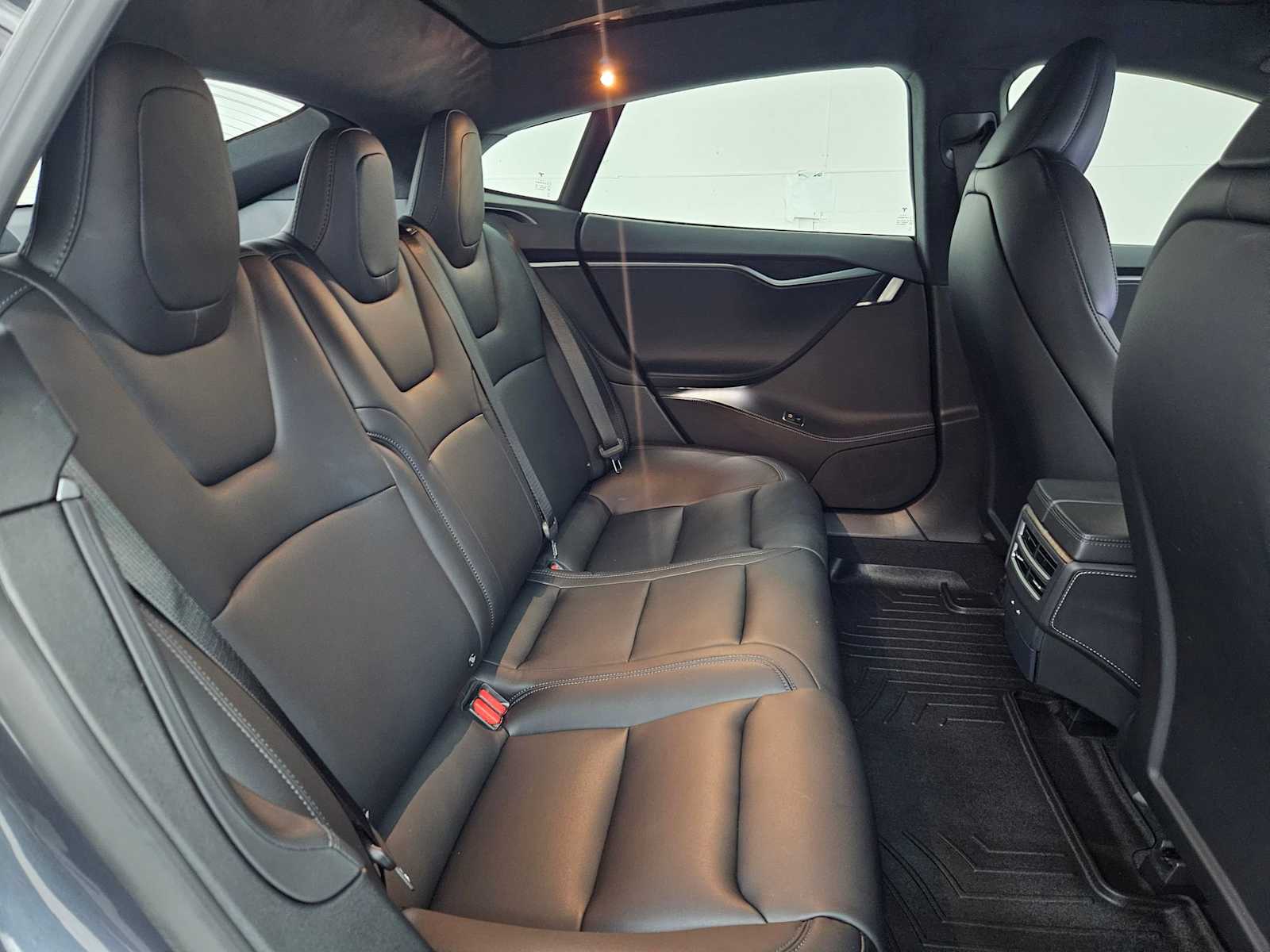 Thumbnail: 2020 Tesla Model S - 21