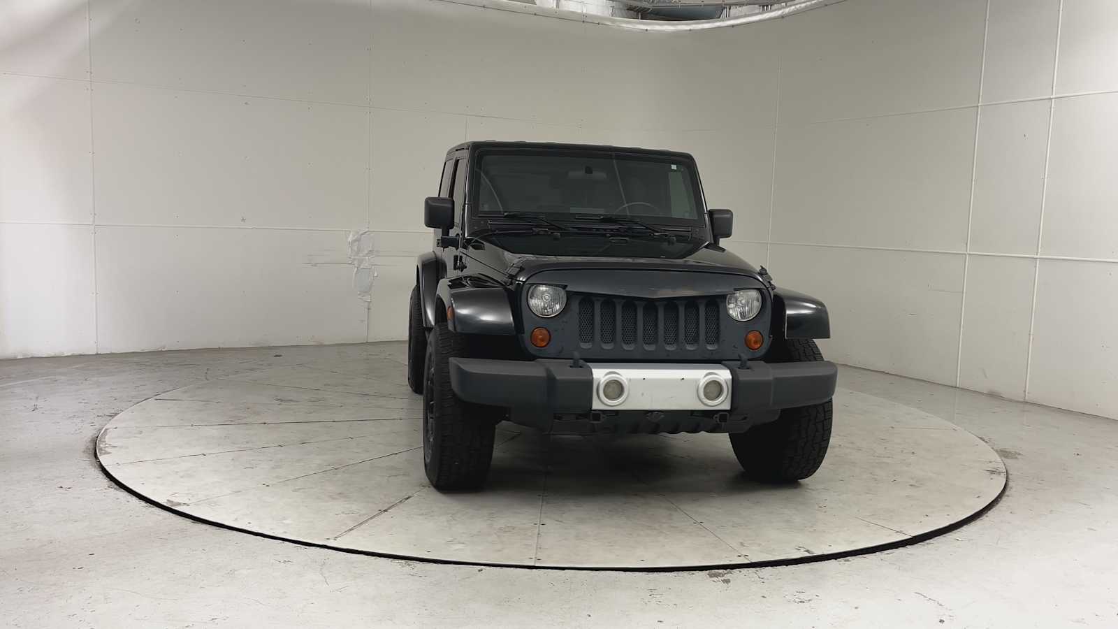 Thumbnail: 2010 Jeep Wrangler - 9