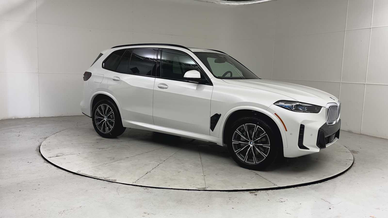 Thumbnail: 2026 BMW X5 - 8