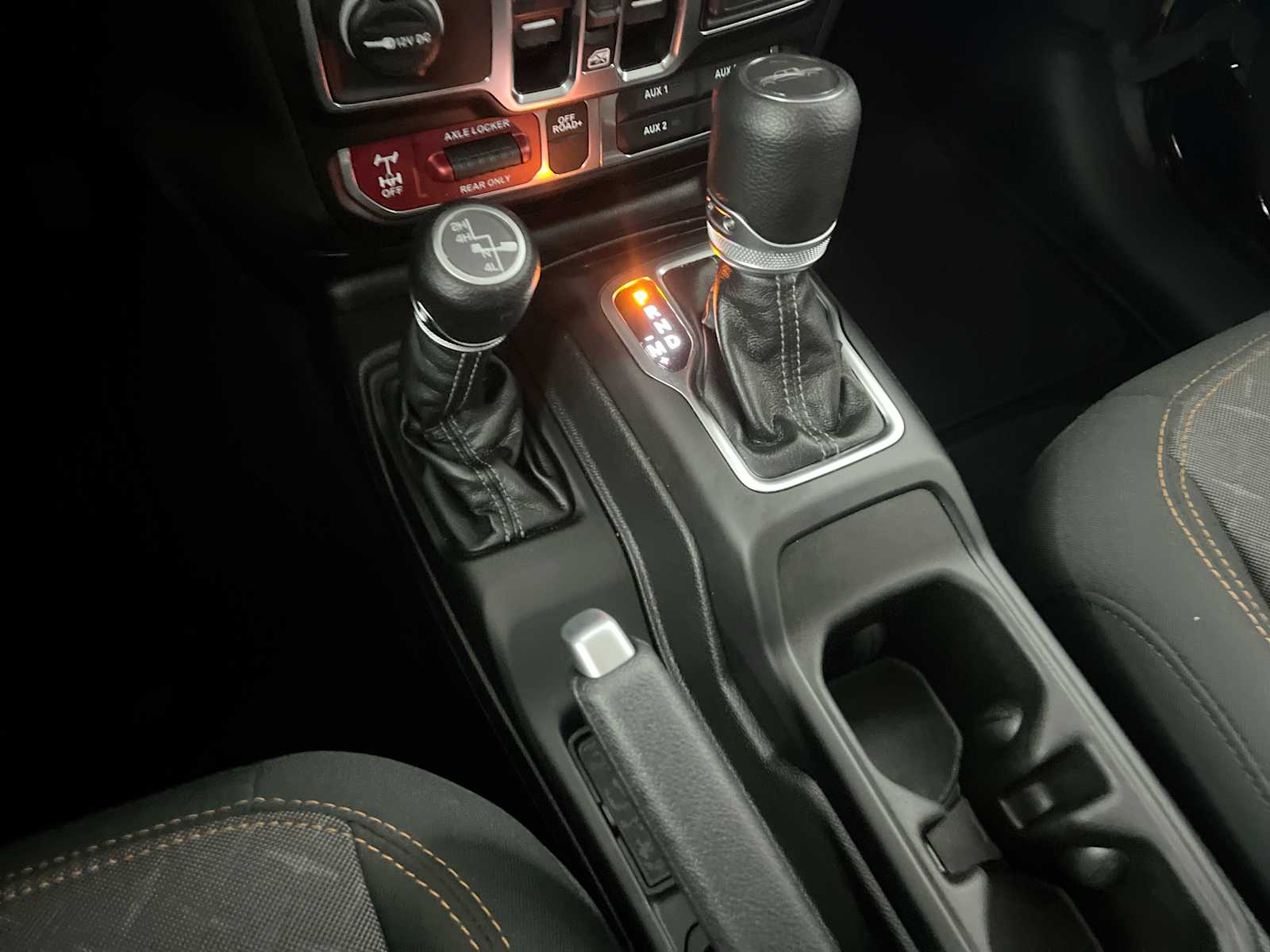 Thumbnail: 2025 Jeep Gladiator - 25