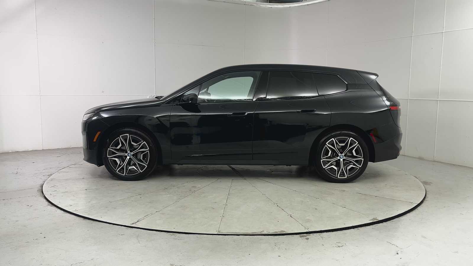 Thumbnail: 2024 BMW iX - 5