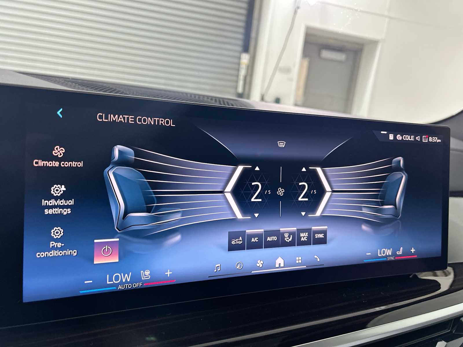 2026 BMW X5 50e - Photo 17