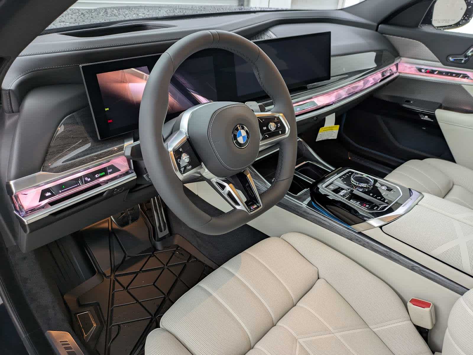 Thumbnail: 2025 BMW 7 Series - 2