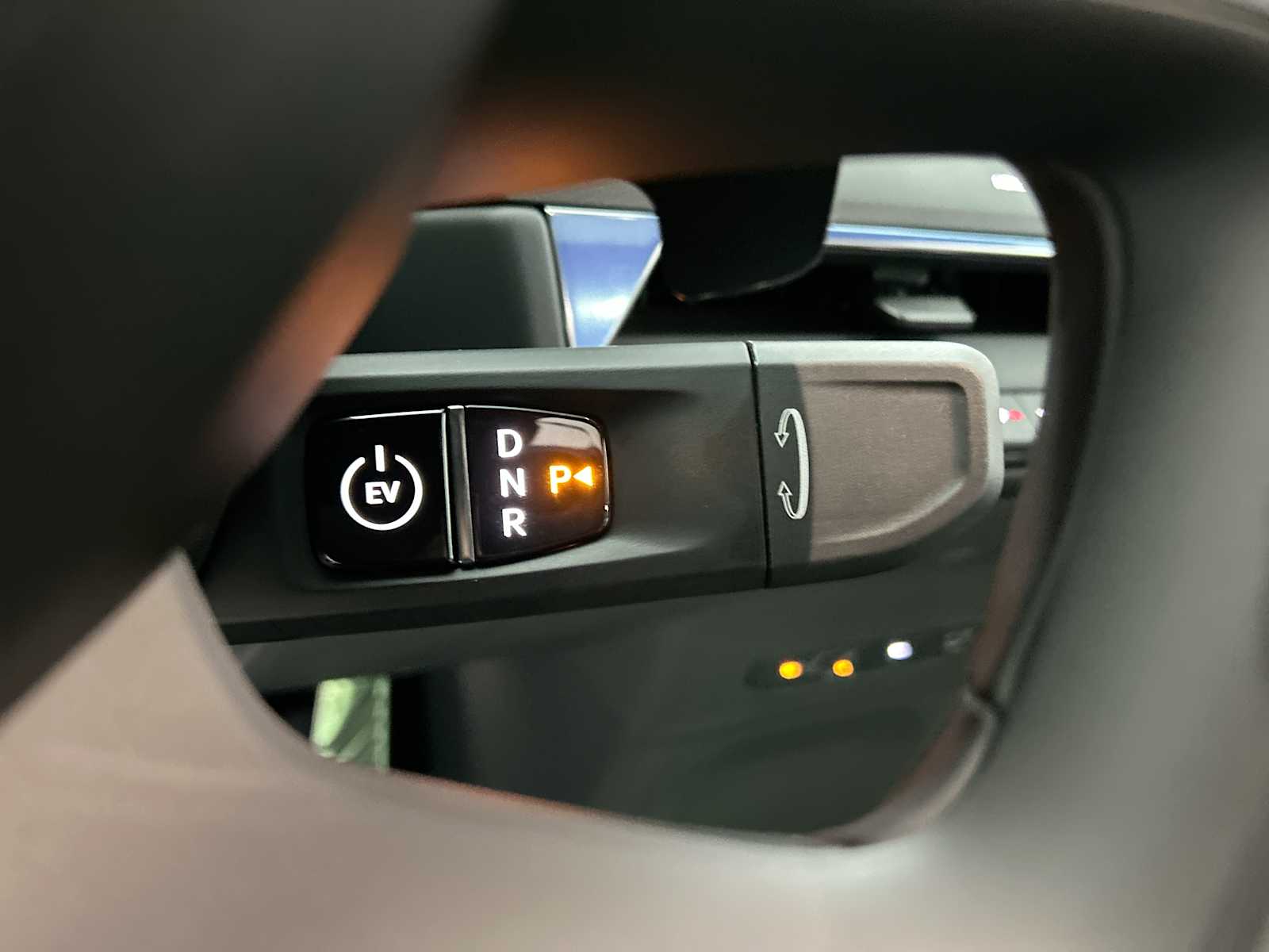 Thumbnail: 2024 Kia EV9 - 21