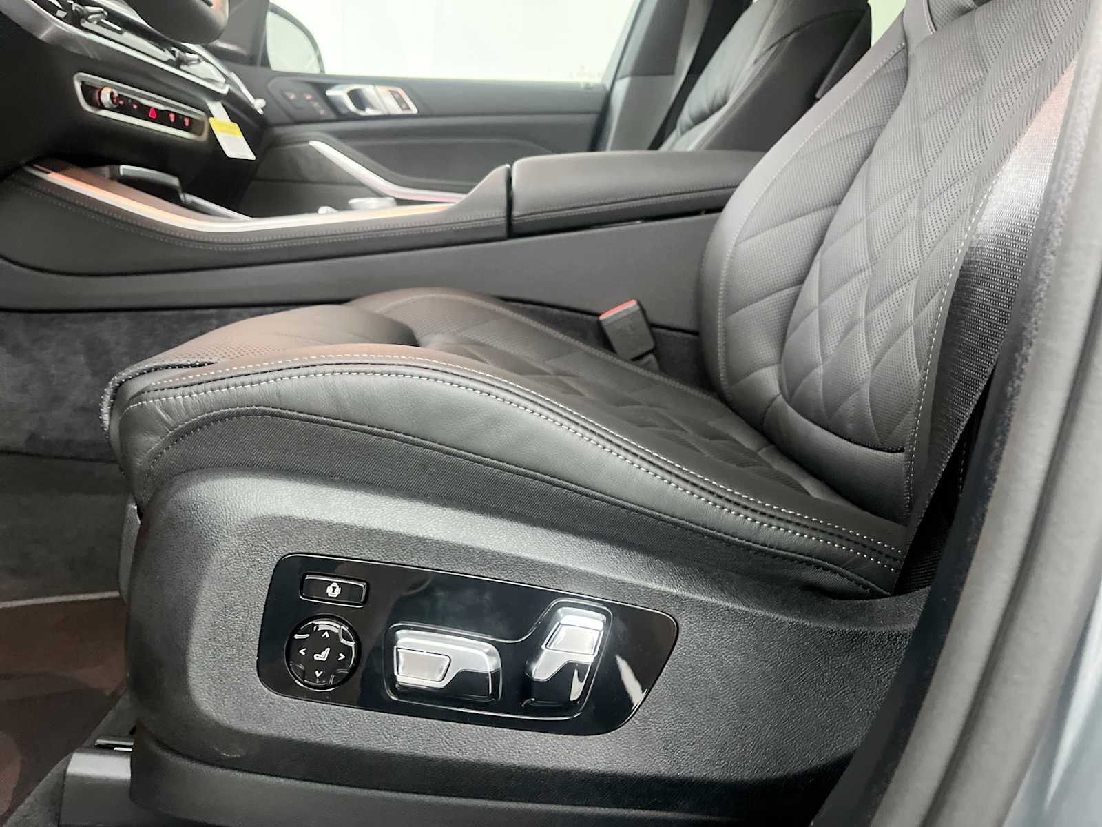 Thumbnail: 2026 BMW X5 - 20