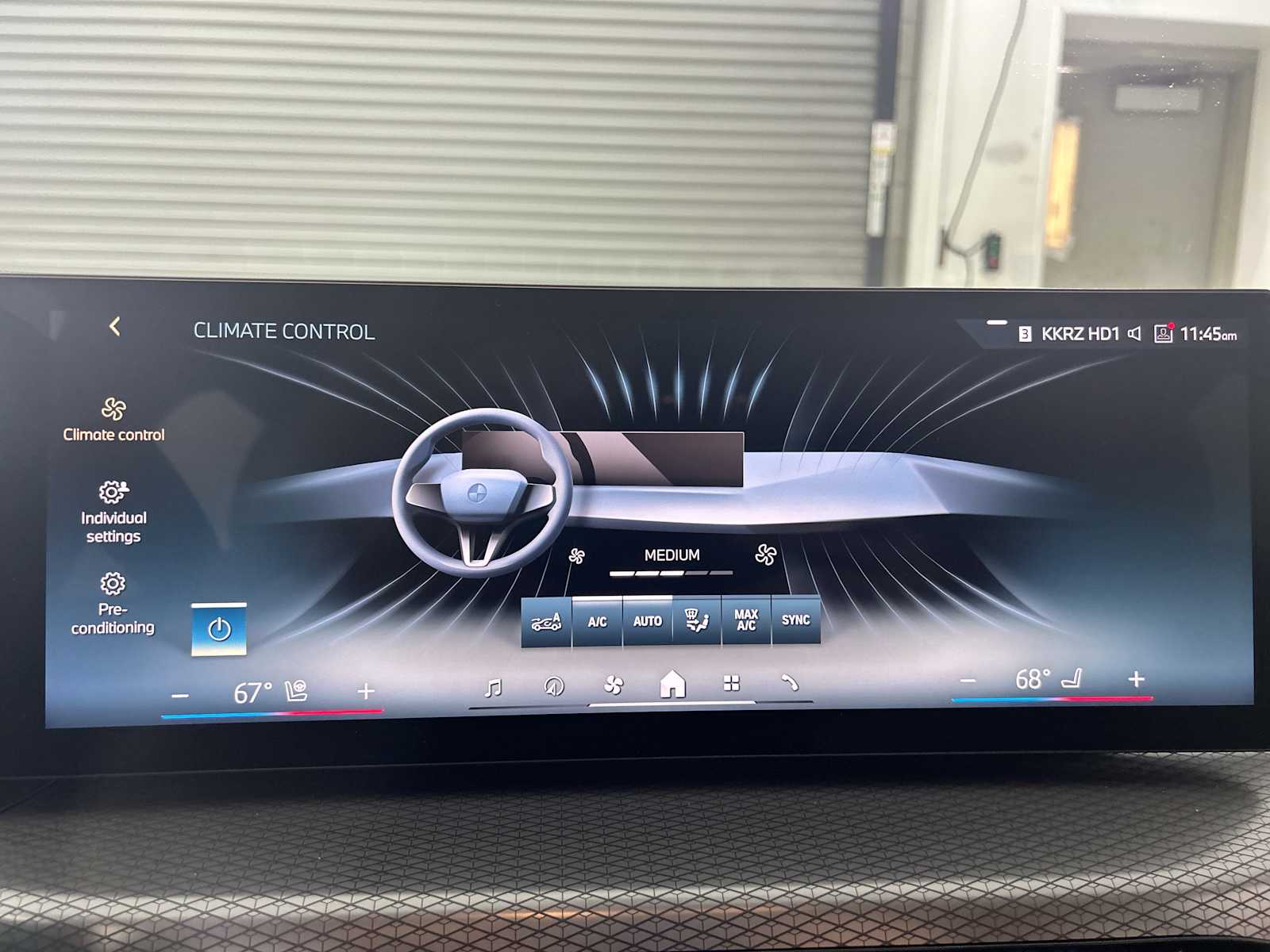 Thumbnail: 2025 BMW i4 - 17