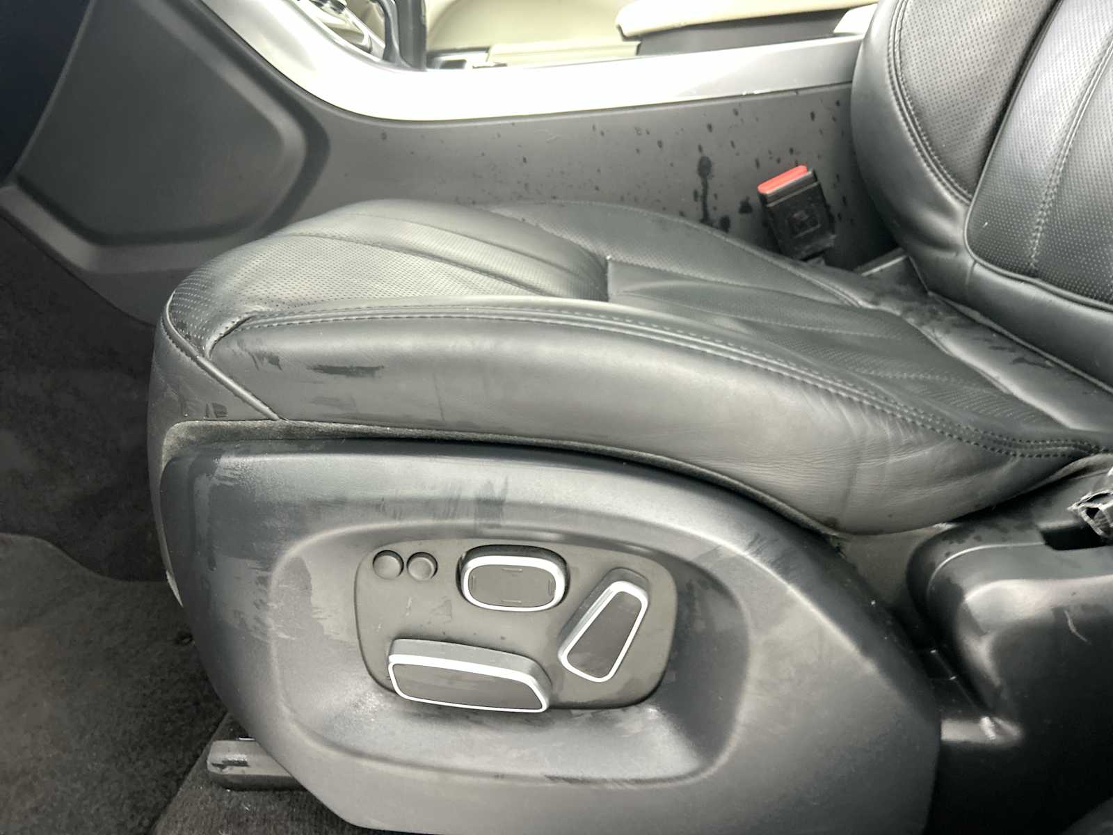 Thumbnail: 2015 Land Rover Range Rover Sport - 14