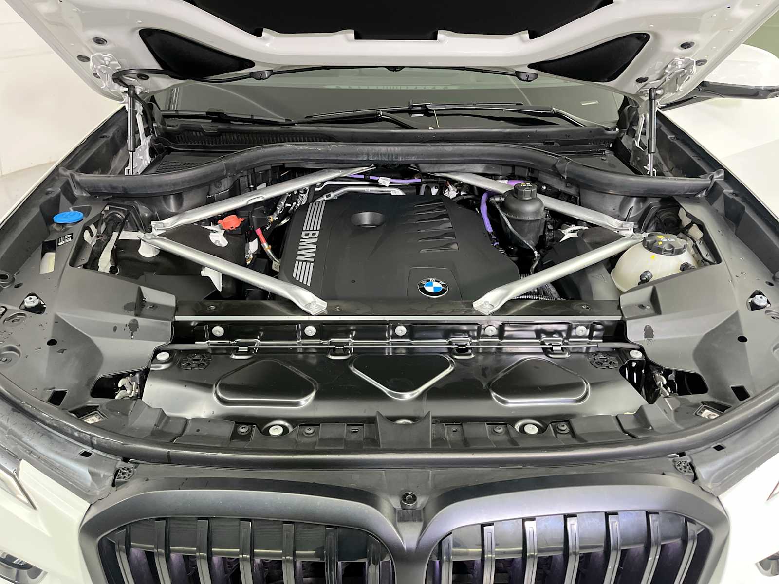 Thumbnail: 2024 BMW X7 - 24