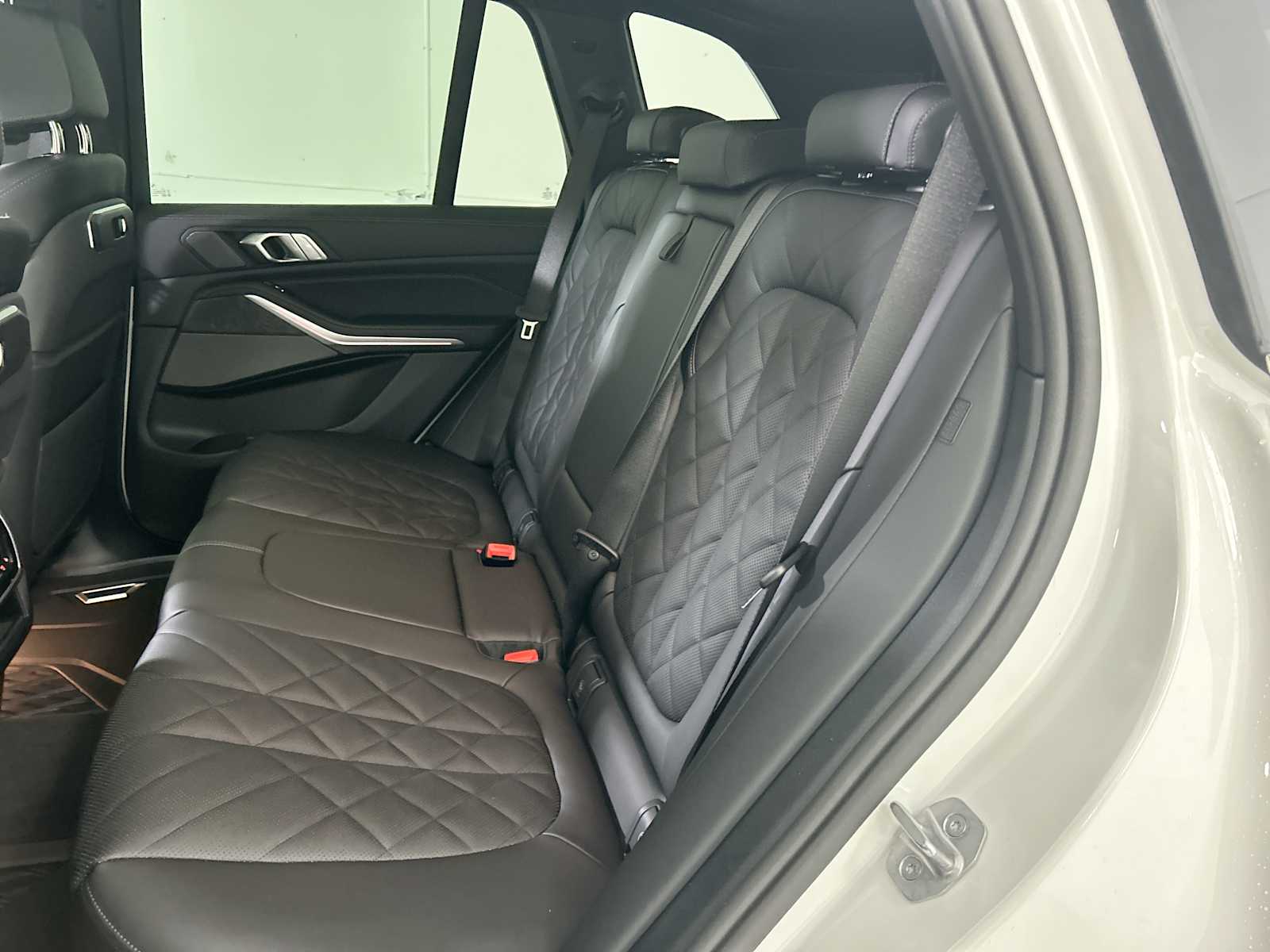 Thumbnail: 2026 BMW X5 - 25