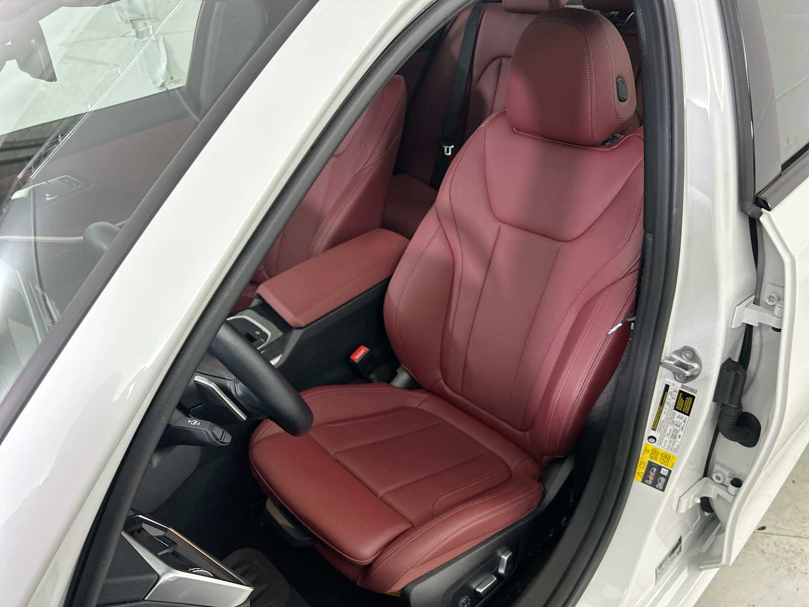 Thumbnail: 2023 BMW 3 Series - 13