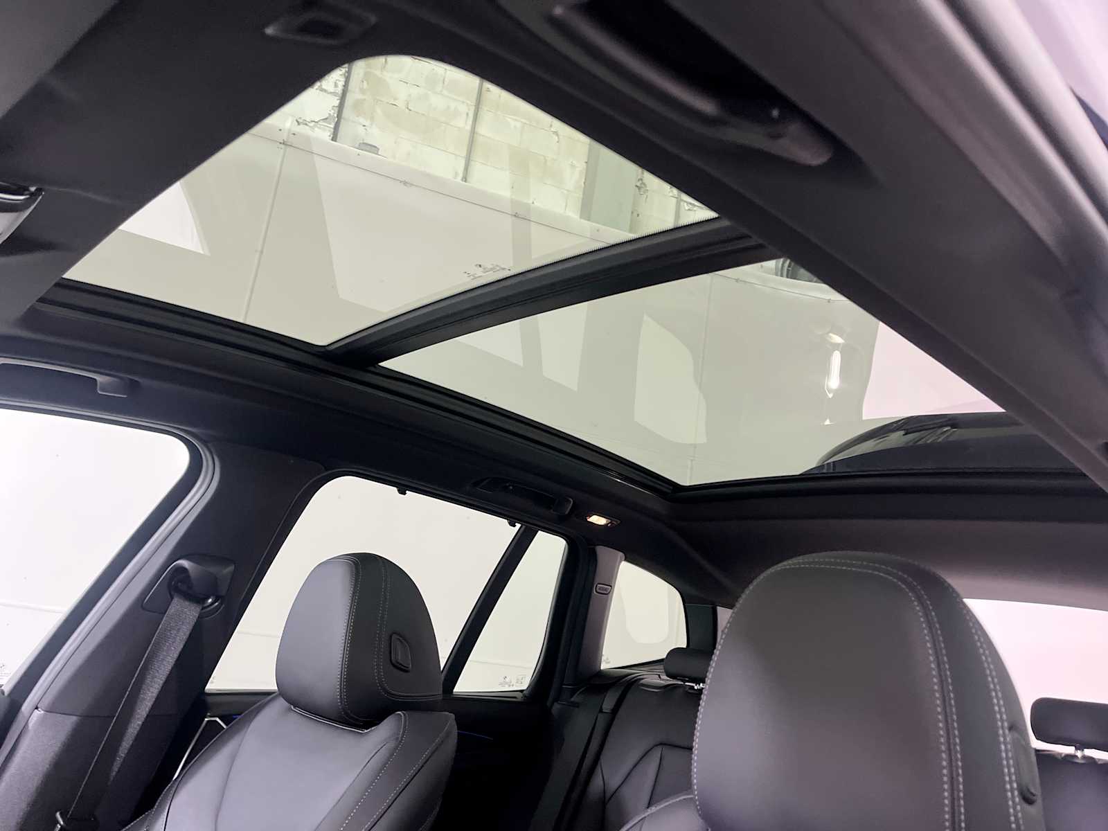 Thumbnail: 2023 BMW X3 - 16