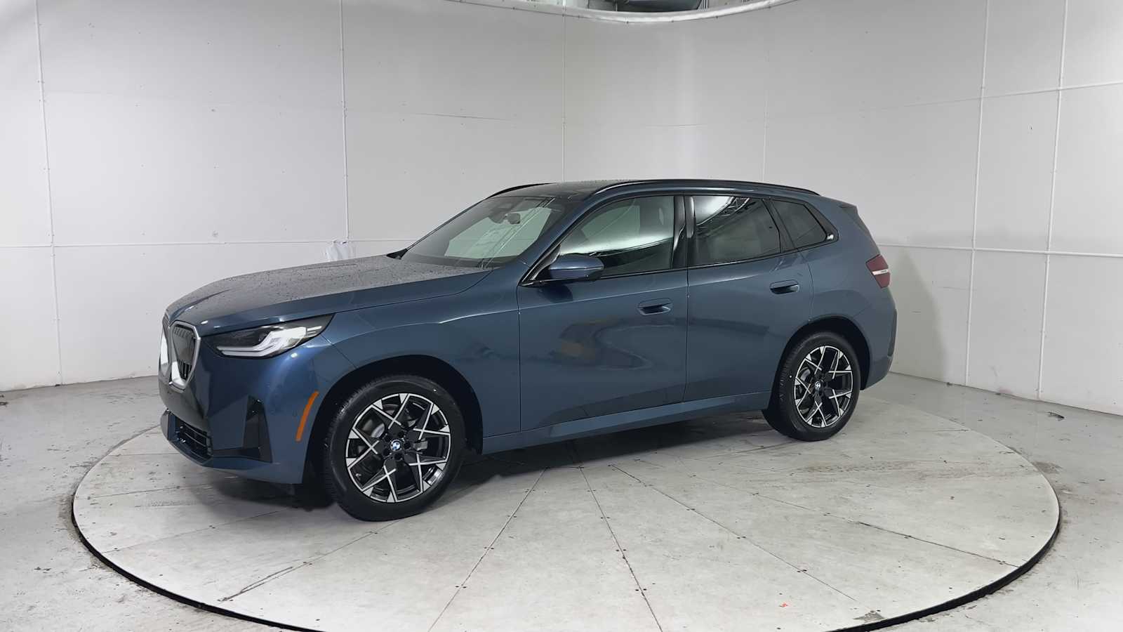 Thumbnail: 2026 BMW X3 - 6