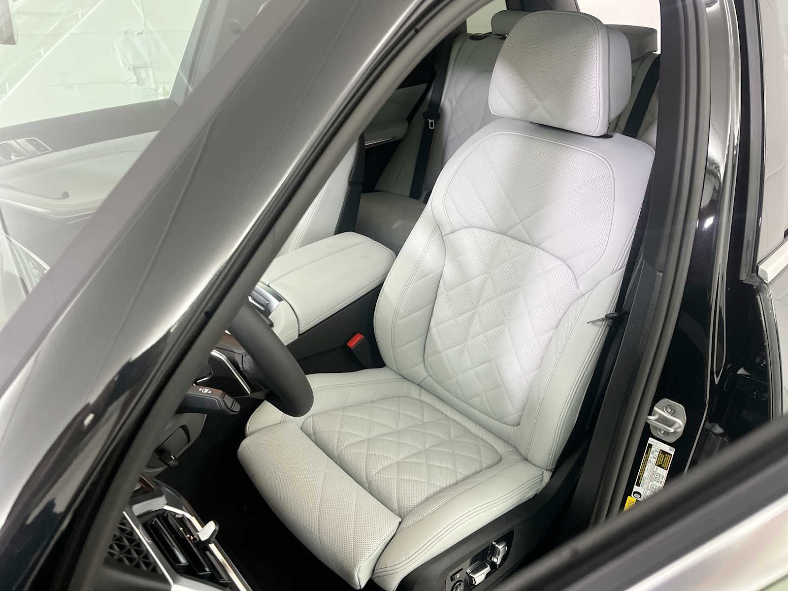 2026 BMW X5 50e - Photo 13