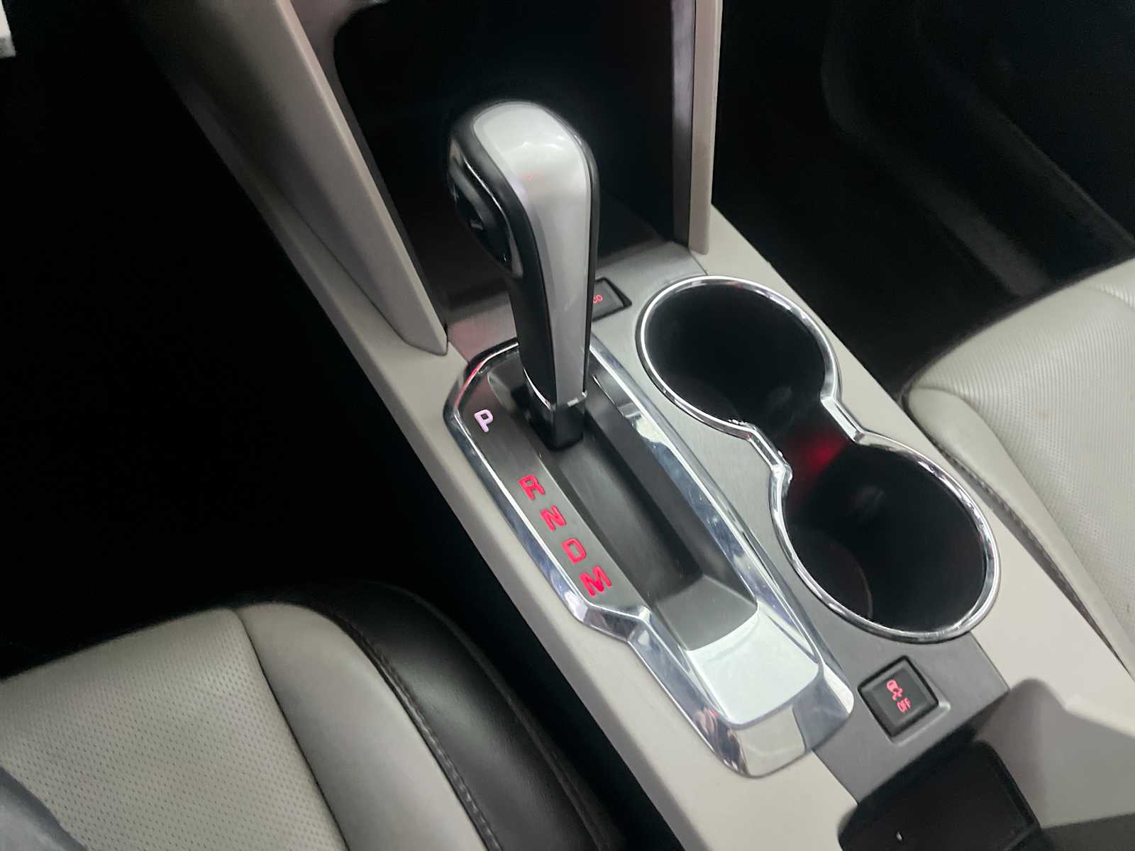 Thumbnail: 2013 GMC Terrain - 21