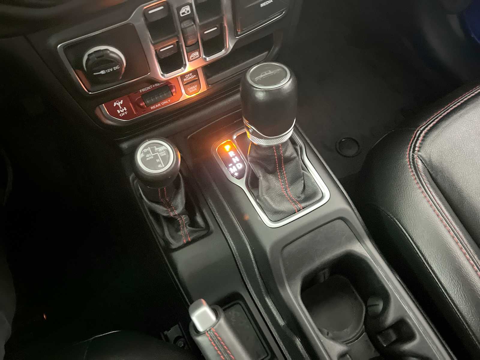 Thumbnail: 2021 Jeep Gladiator - 22