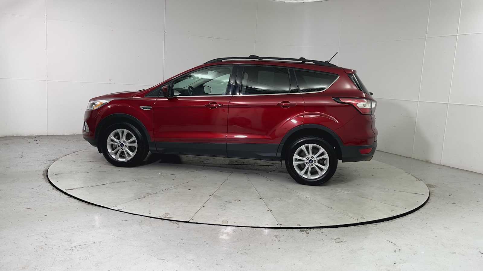 Thumbnail: 2018 Ford Escape - 4