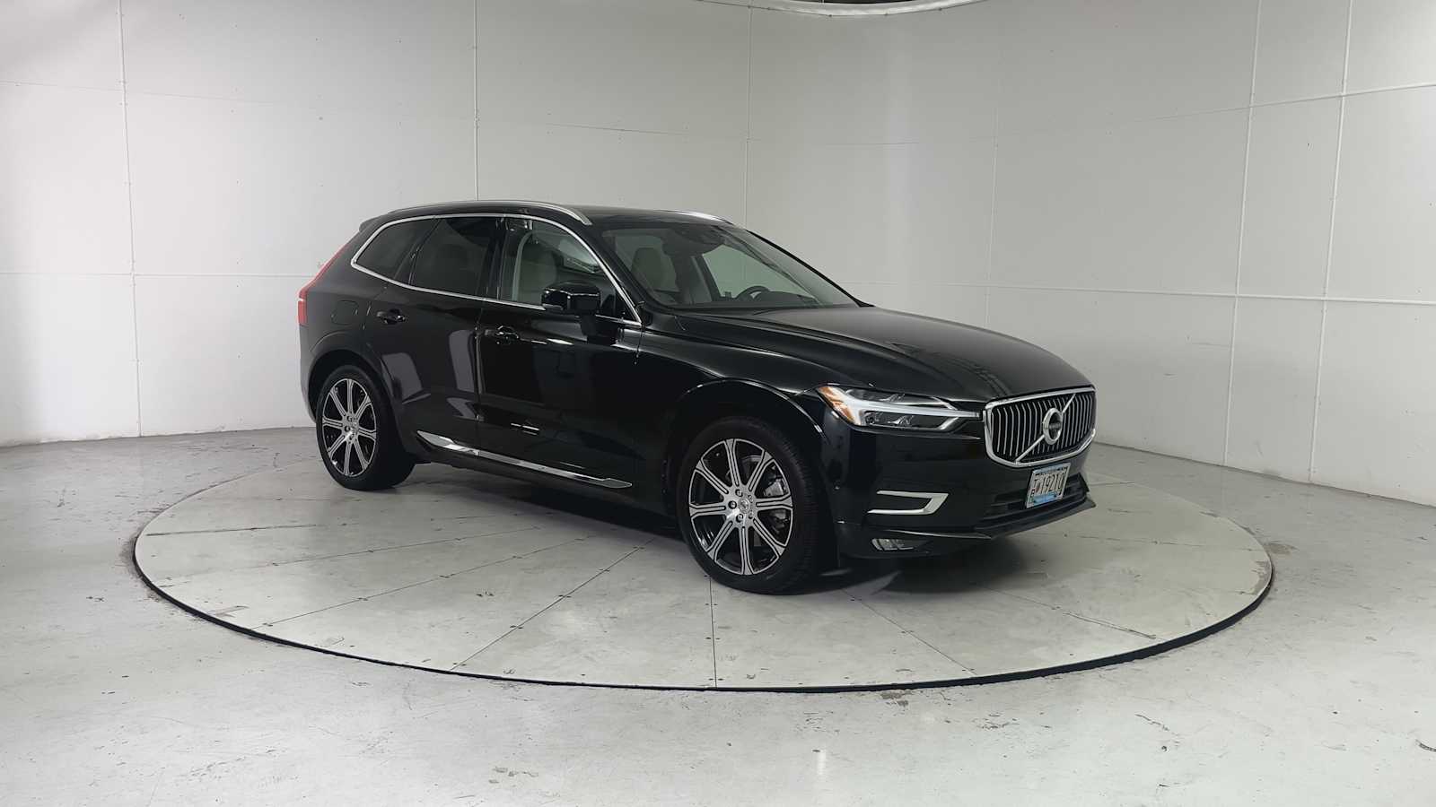 Thumbnail: 2019 Volvo XC60 - 9