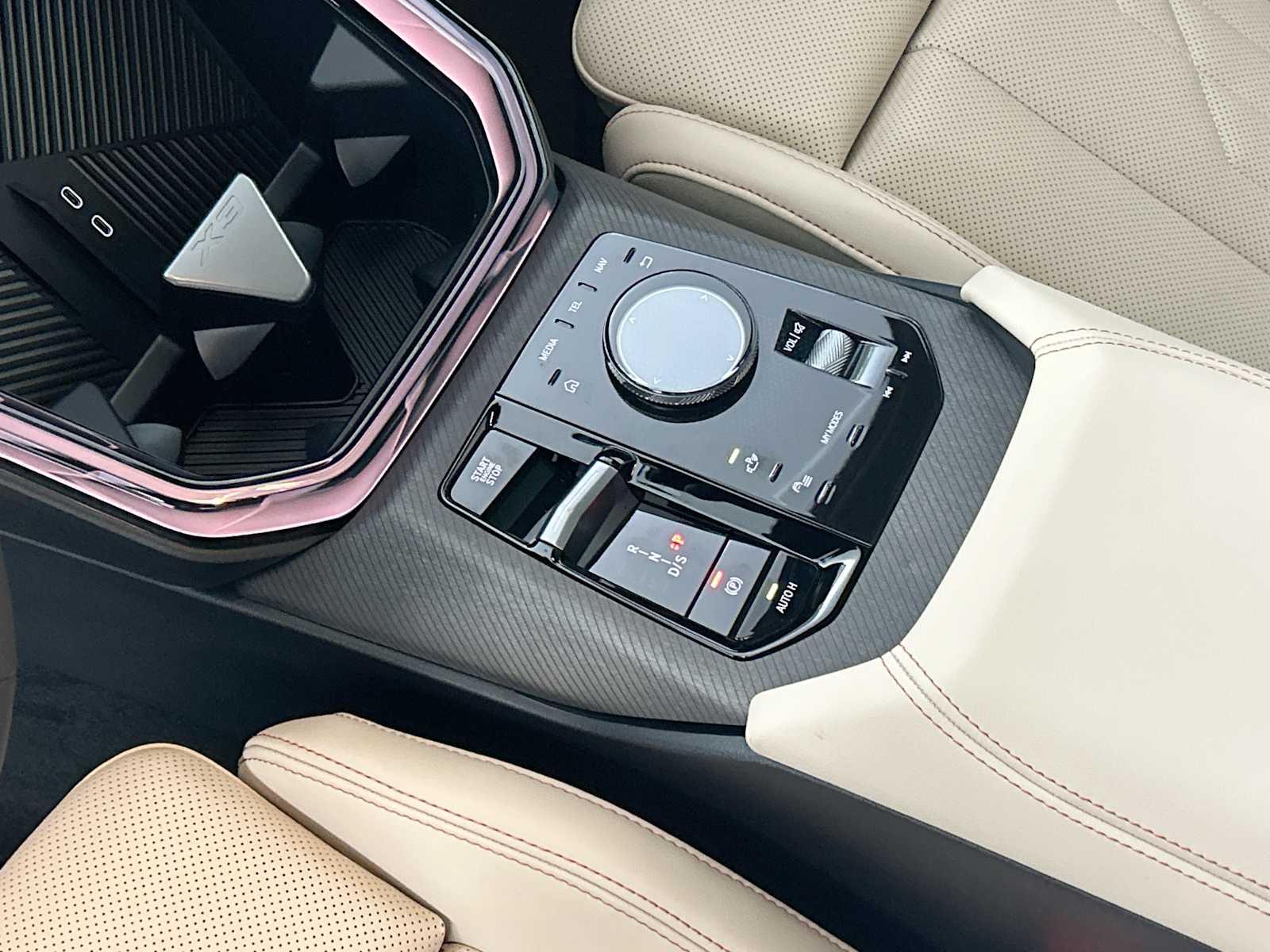 Thumbnail: 2026 BMW X3 - 22