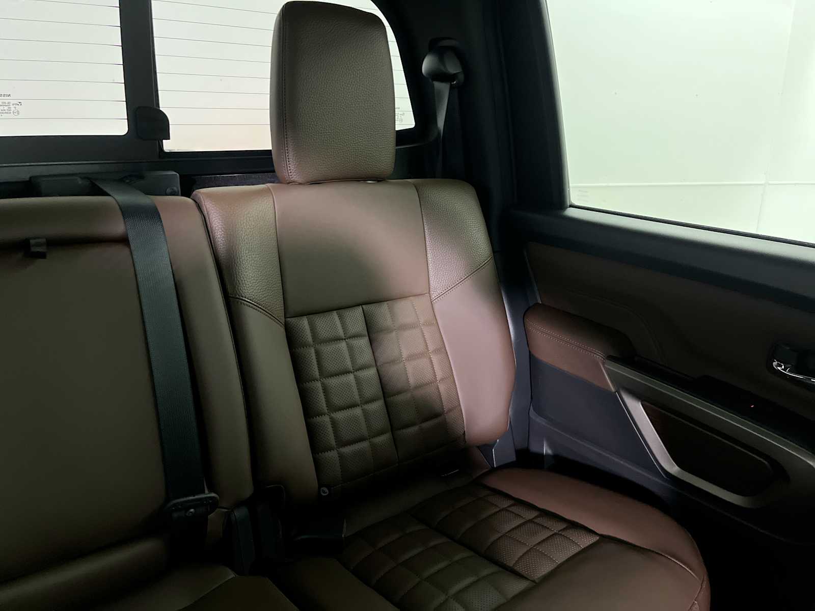 Thumbnail: 2023 Nissan Titan - 14