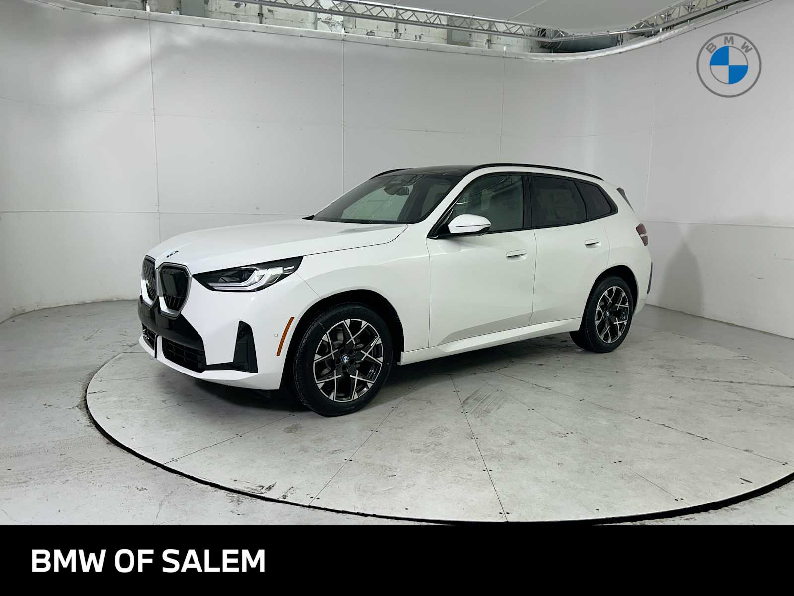 Thumbnail: 2026 BMW X3 - 1