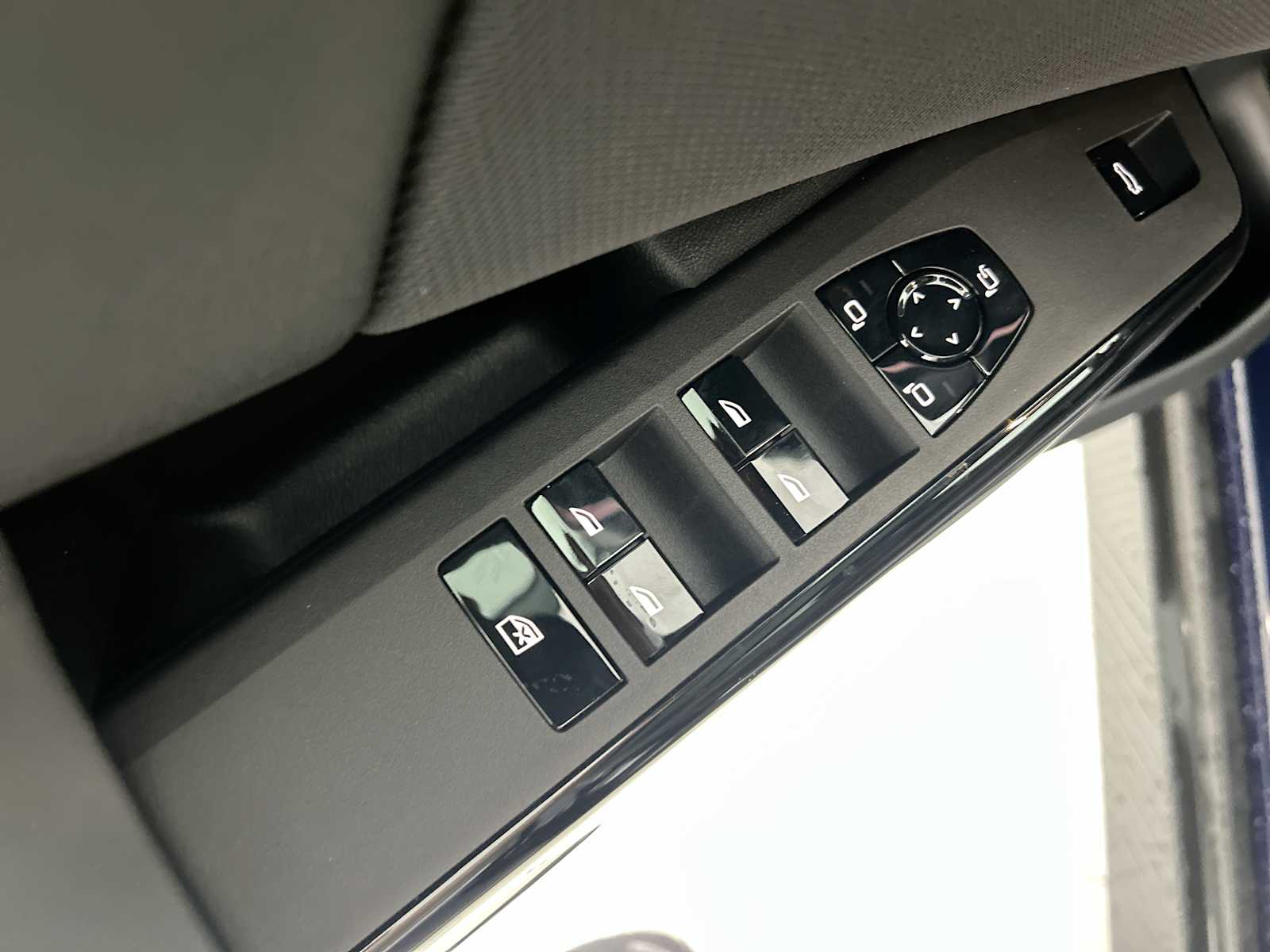 Thumbnail: 2026 BMW X3 - 15