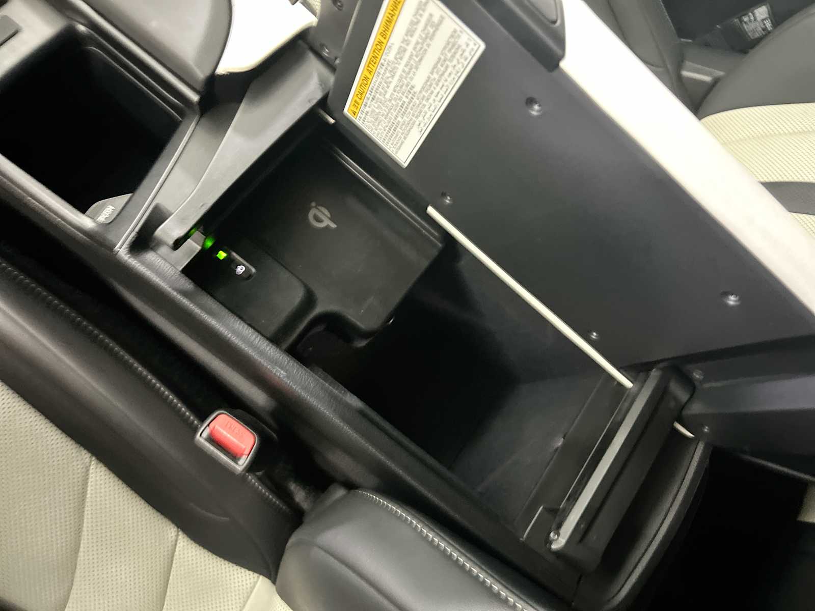 Thumbnail: 2022 Lexus ES - 23