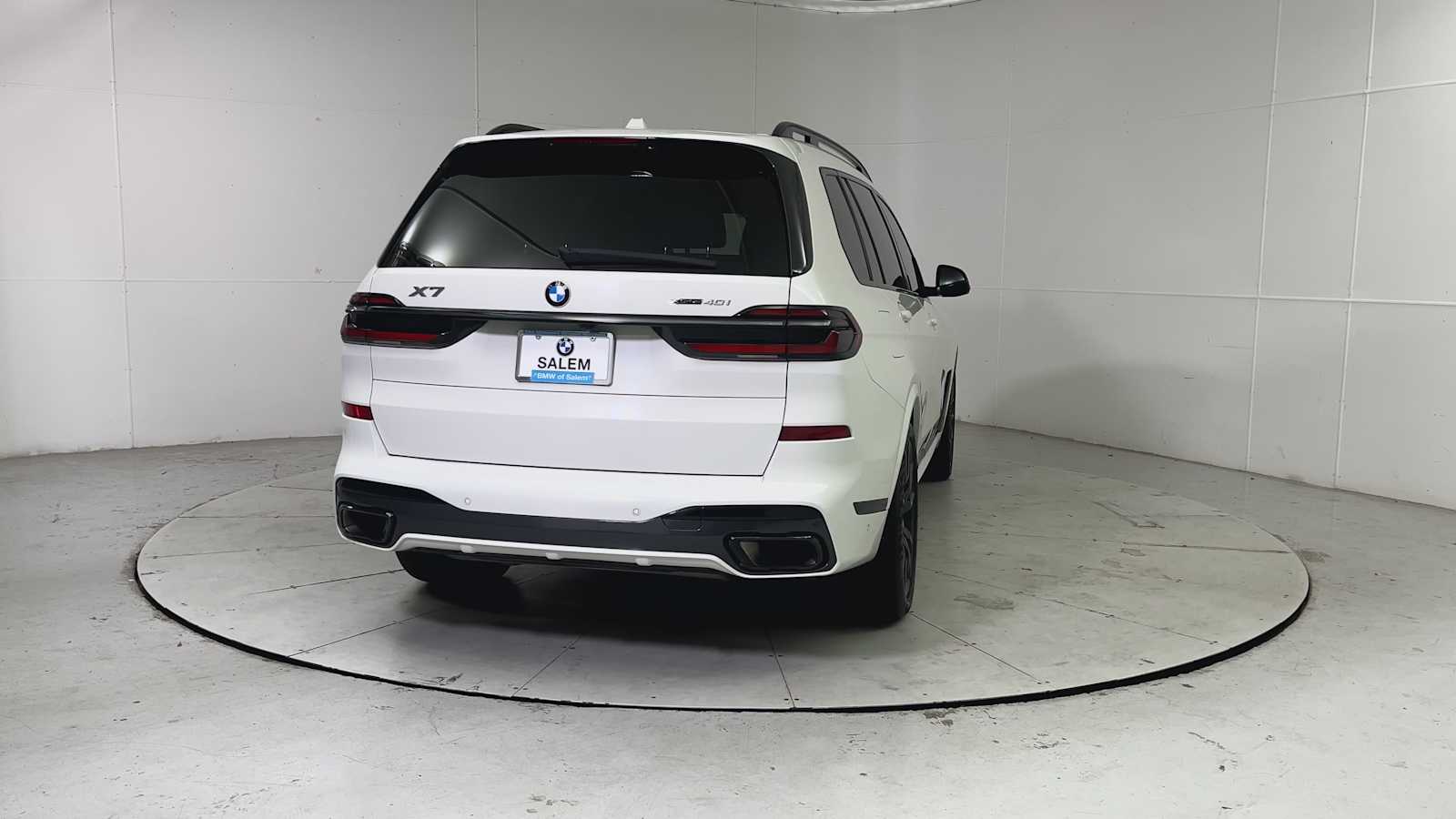 Thumbnail: 2024 BMW X7 - 2