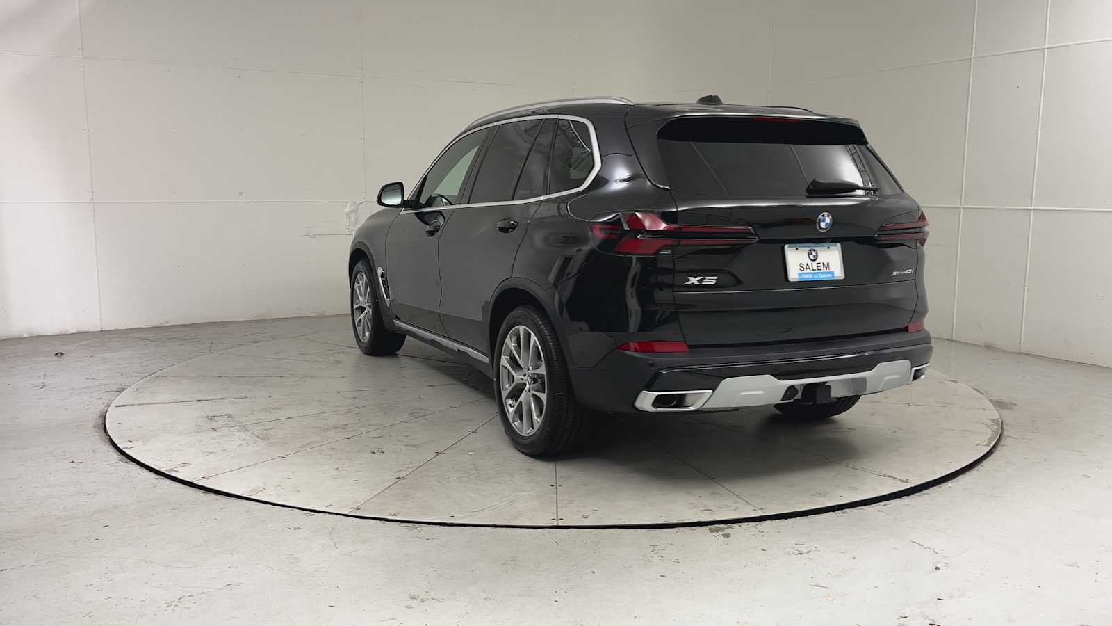 Thumbnail: 2026 BMW X5 - 3