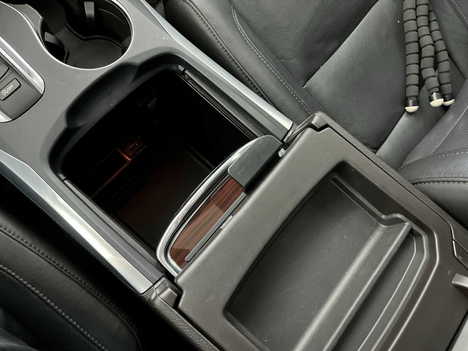 Thumbnail: 2016 Acura MDX - 23