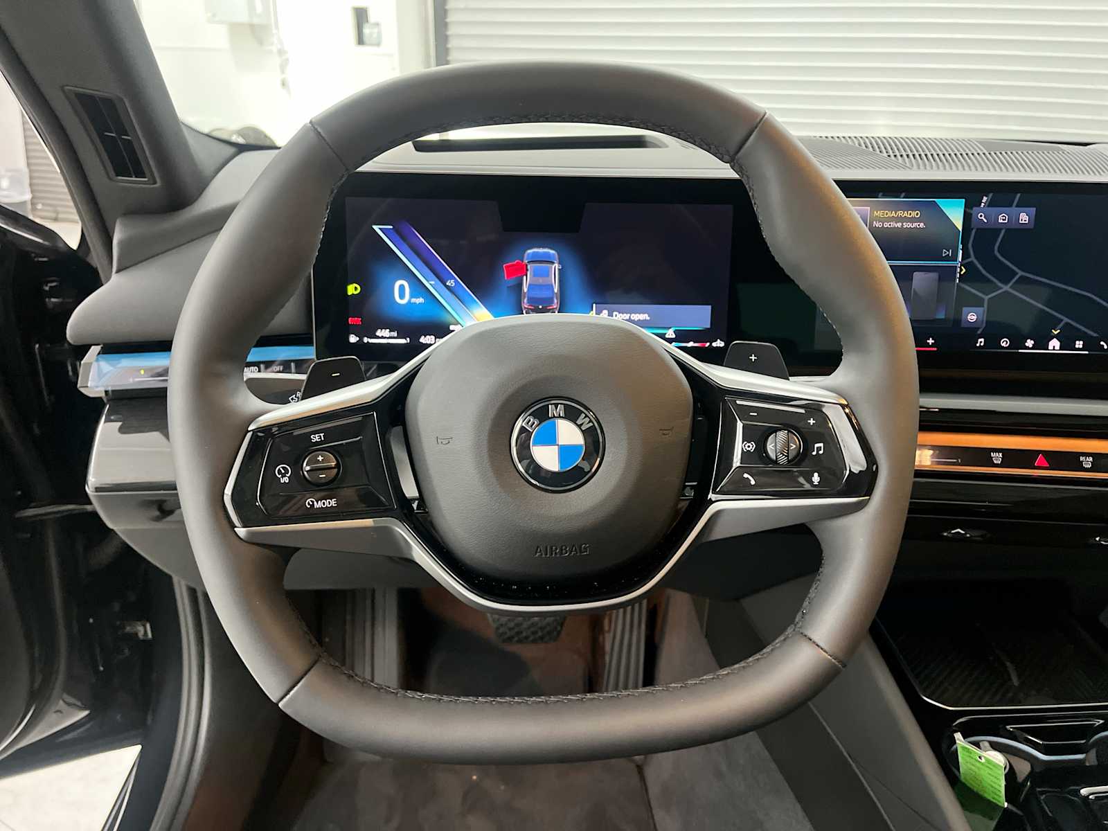 Thumbnail: 2026 BMW 5 Series - 17