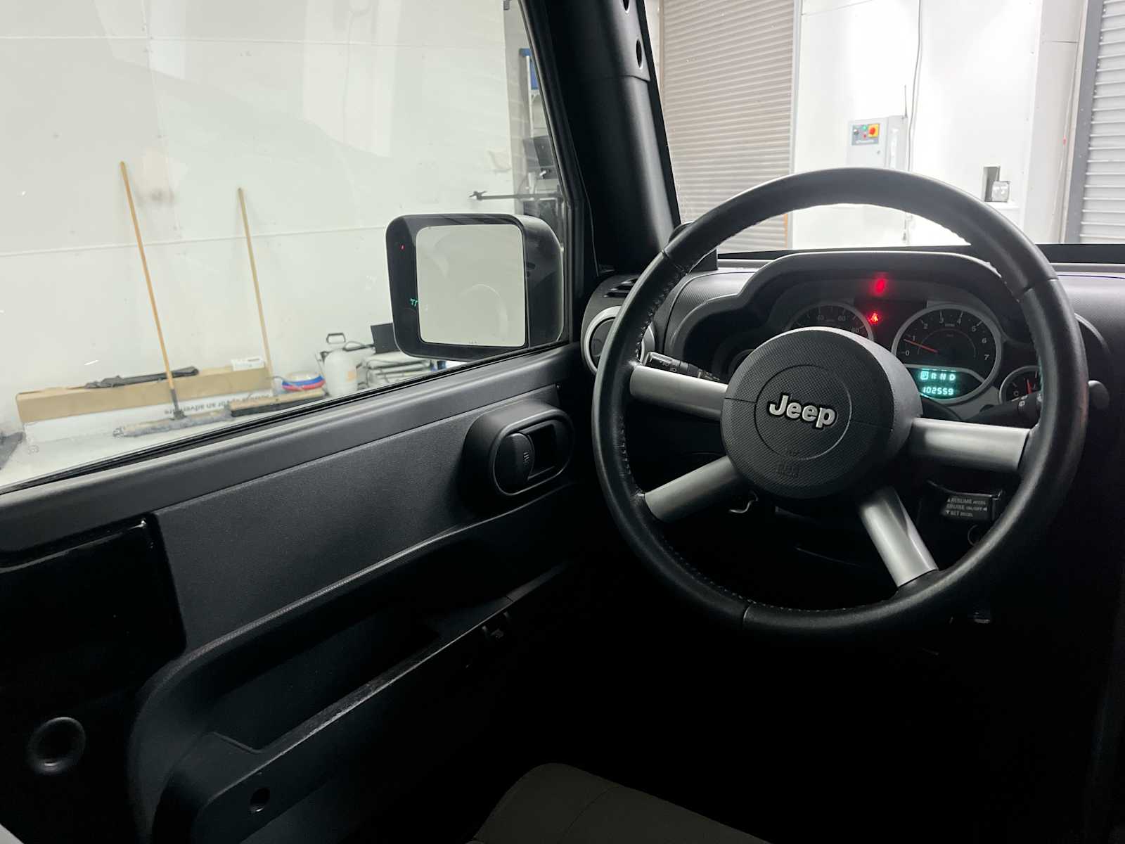 Thumbnail: 2010 Jeep Wrangler - 15