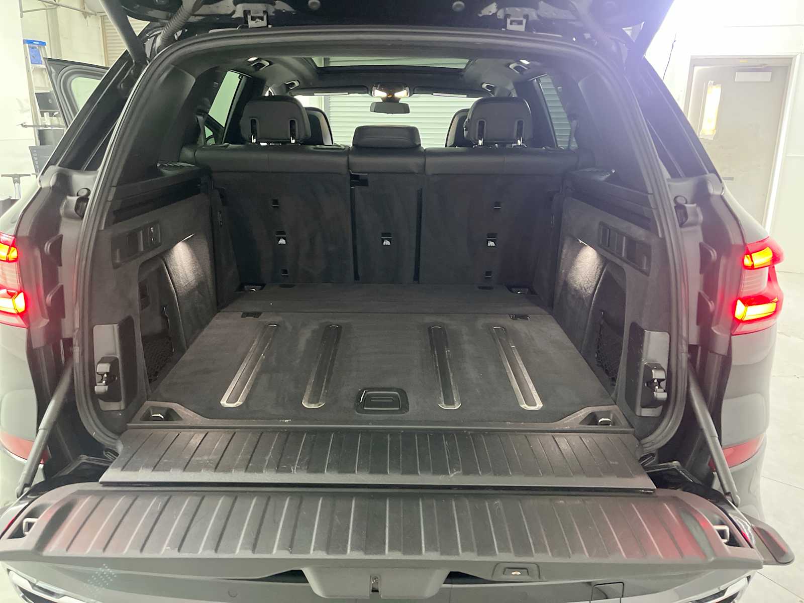 Thumbnail: 2019 BMW X5 - 27