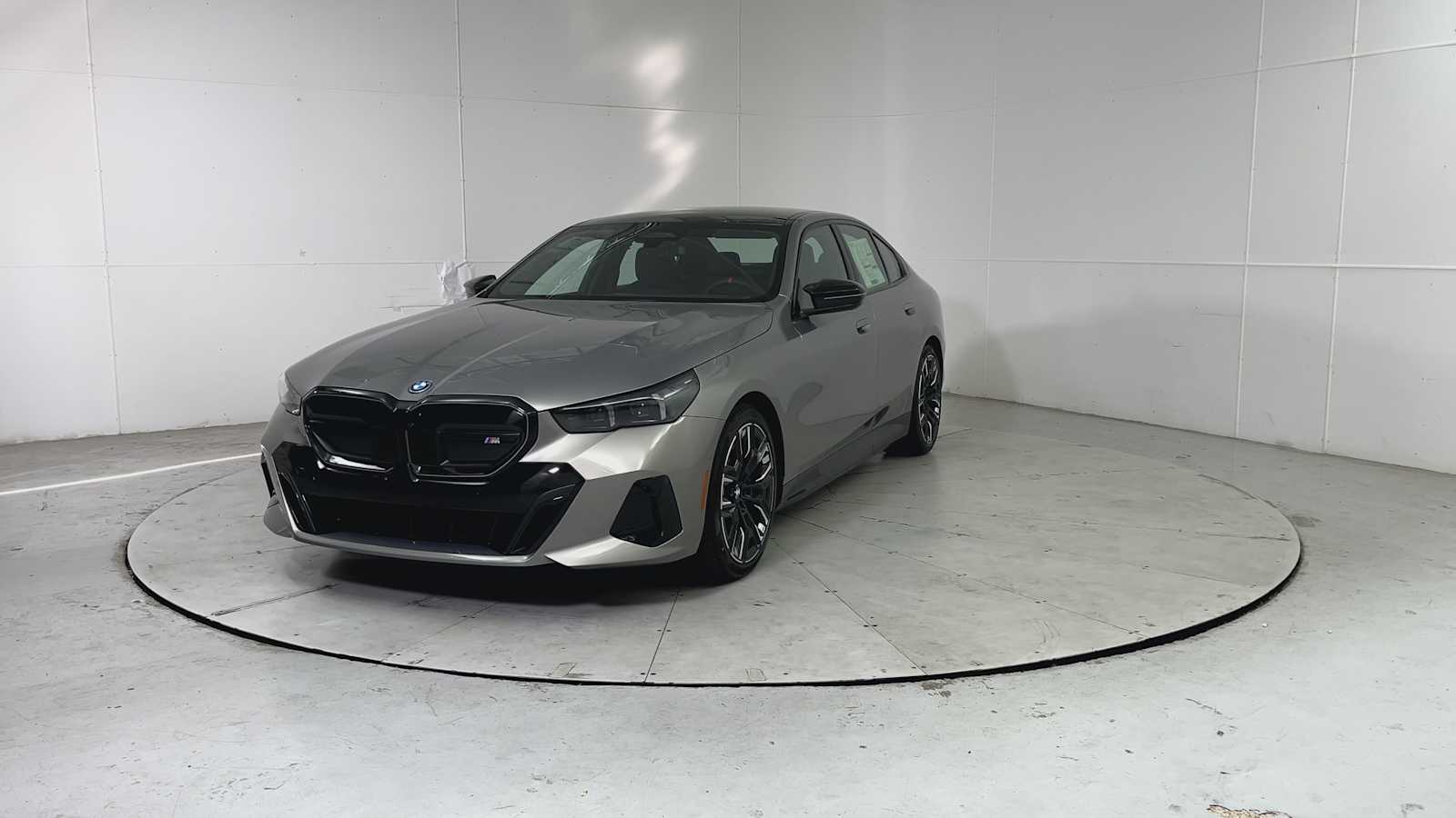 Thumbnail: 2026 BMW i5 - 6